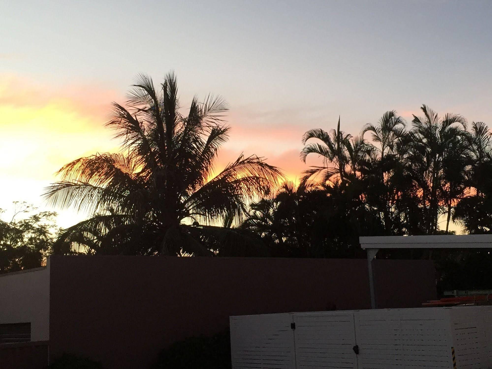 Econo Lodge Beachside Mackay Exterior foto