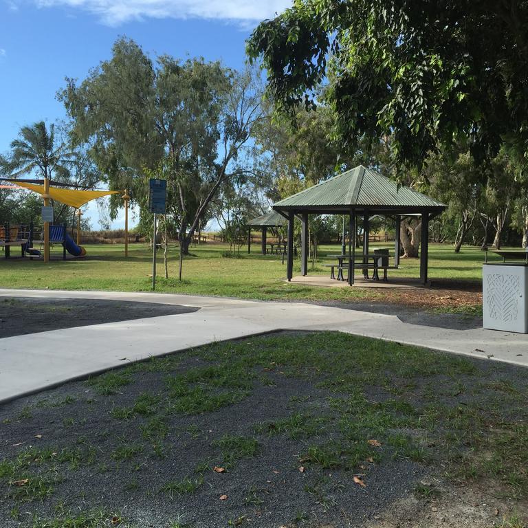 Econo Lodge Beachside Mackay Exterior foto